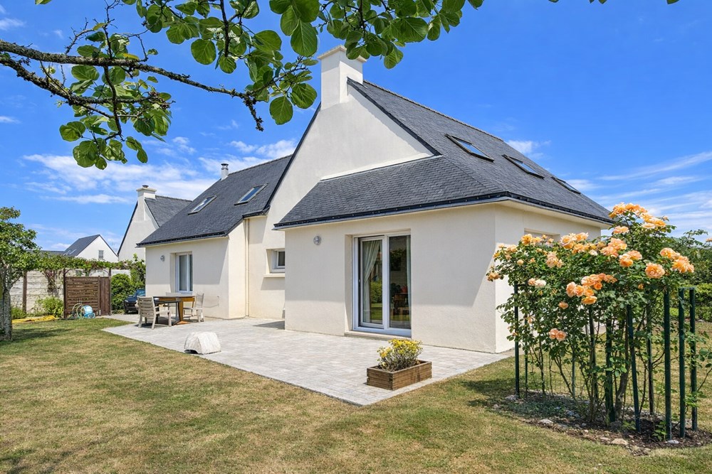MAISON 8 PIECES - 190 M² - A 10' A PIED DE LA PLAGE - AU CALME - POMPE A CHALEUR NEUVE